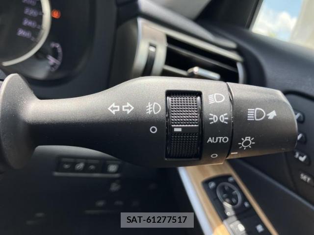Lexus IS 2014-12 8225404-15
