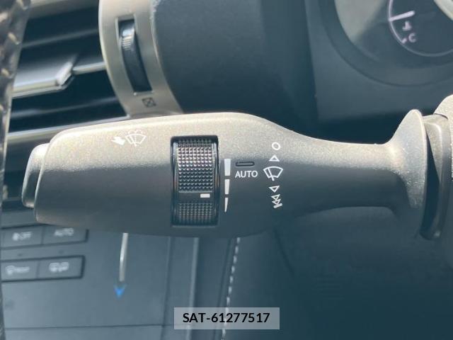 Lexus IS 2014-12 8225404-16