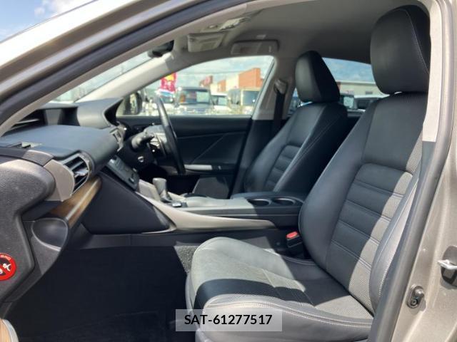 Lexus IS 2014-12 8225404-5