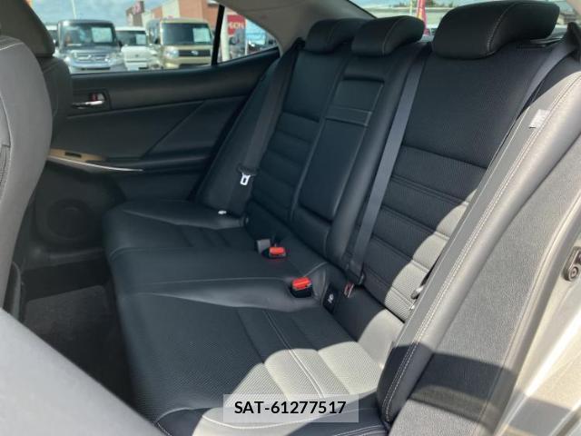 Lexus IS 2014-12 8225404-6