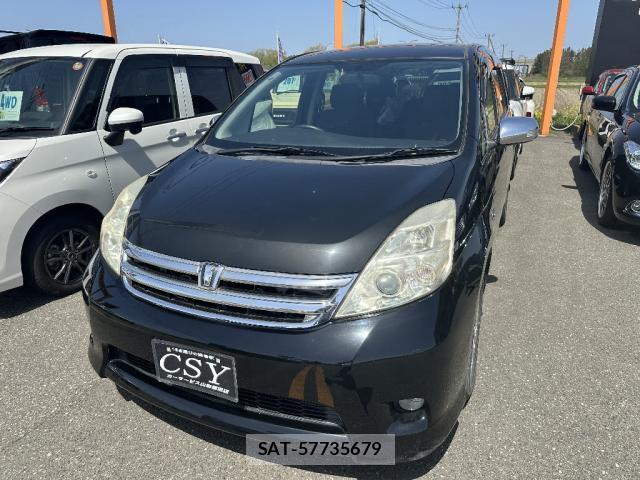 Toyota ISIS 2011-03 8220449-0