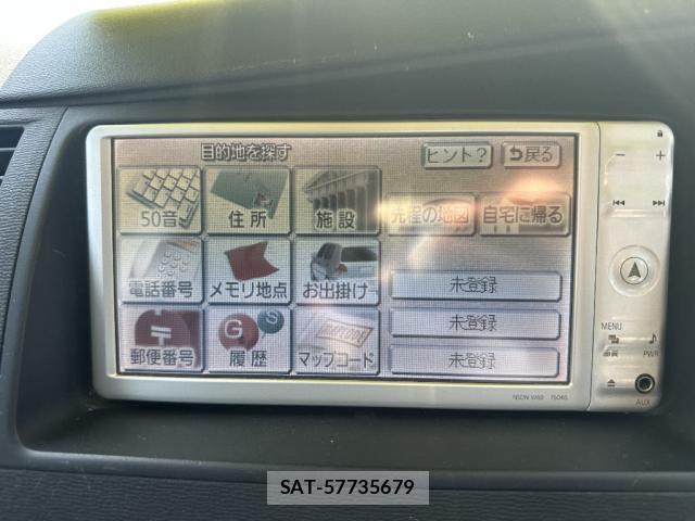 Toyota ISIS 2011-03 8220449-9