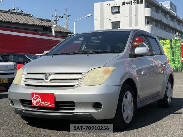Toyota IST 2002-09 8221160-12