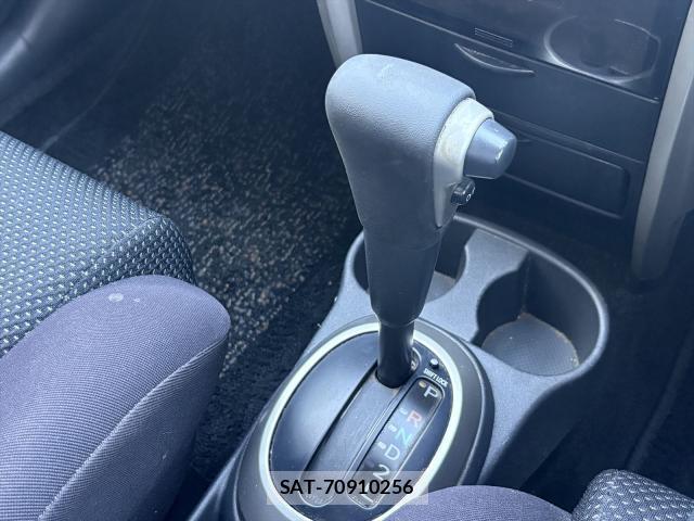 Toyota IST 2002-09 8221160-15