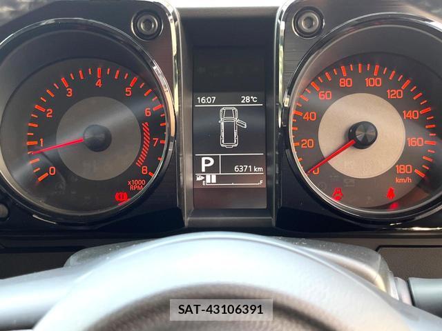 Suzuki JIMNY 2025-10 8220346-18