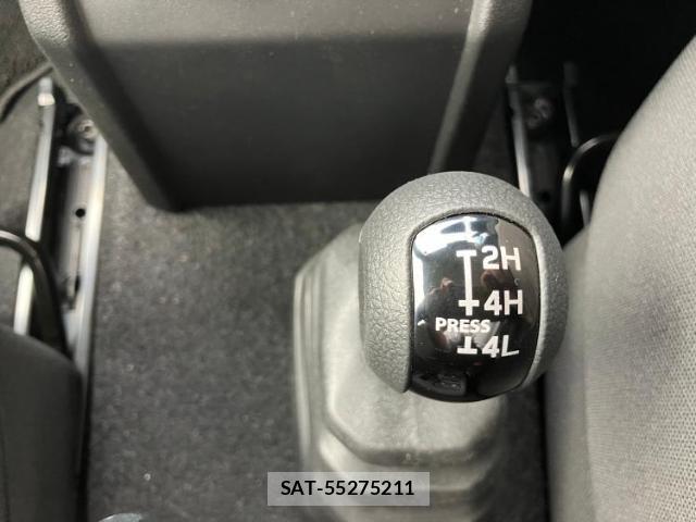Suzuki JIMNY 2026-05 8220476-16