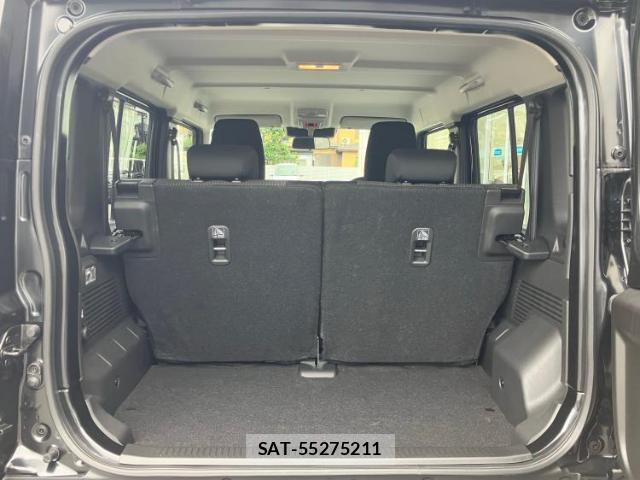 Suzuki JIMNY 2026-05 8220476-6