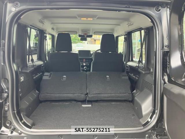 Suzuki JIMNY 2026-05 8220476-7