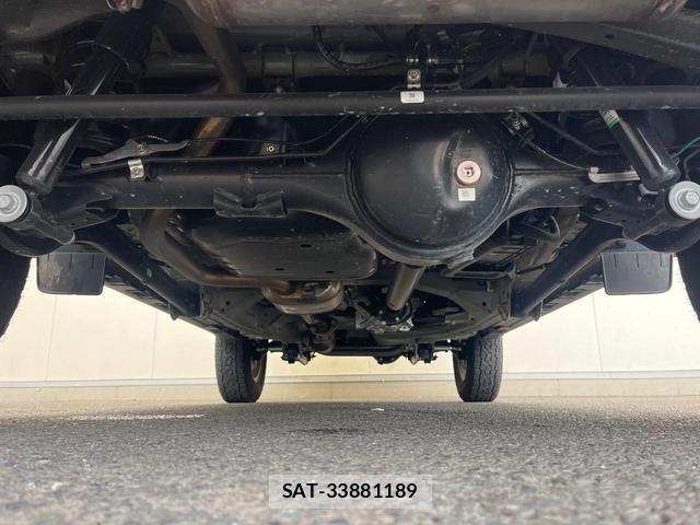 Suzuki JIMNY 2025-07 8221354-19