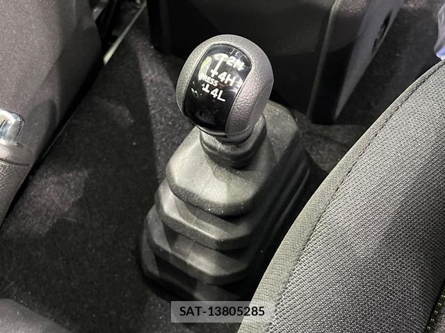 Suzuki JIMNY 2025-07 8221693-5