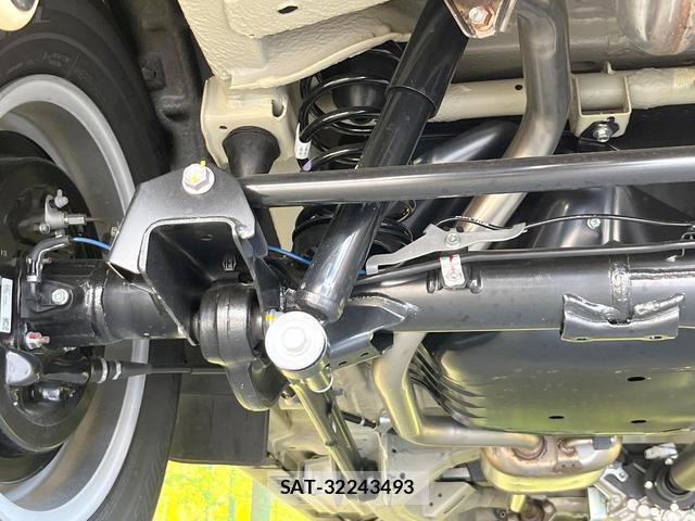 Suzuki JIMNY 2026-06 8223972-19