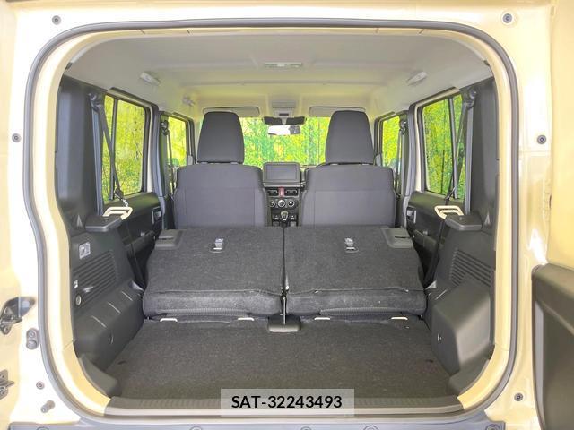 Suzuki JIMNY 2026-06 8223972-9
