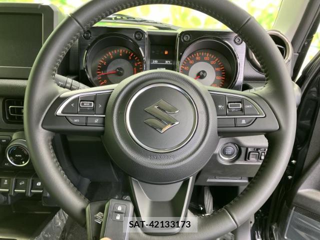 Suzuki JIMNY 2026-05 8225141-9