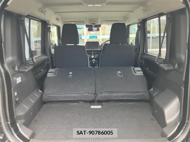 Suzuki JIMNY 2026-05 8225411-7