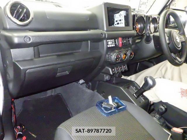Suzuki JIMNY SIERRA 2022-08 8217506-2