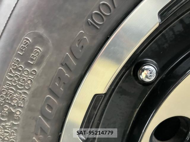 Suzuki JIMNY SIERRA 2023-03 8219625-4