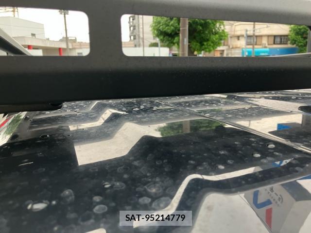 Suzuki JIMNY SIERRA 2023-03 8219625-7