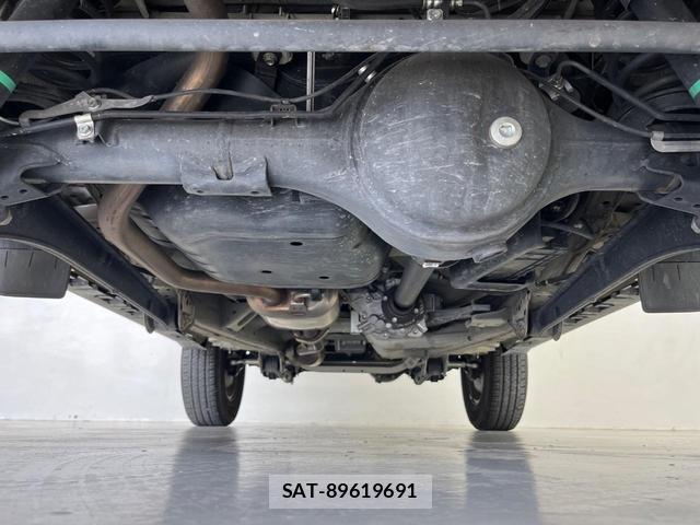 Suzuki JIMNY SIERRA 2020-08 8222317-19