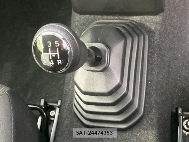 Suzuki JIMNY SIERRA 2024-03 8225227-15