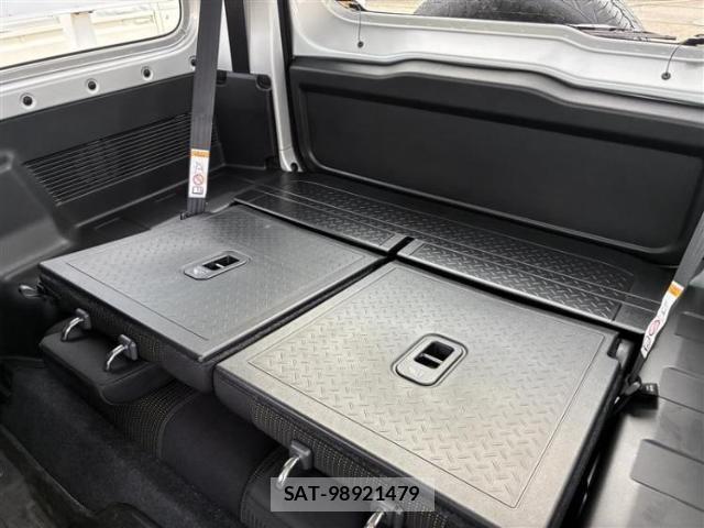 Suzuki JIMNY SIERRA 2025-04 8225395-16