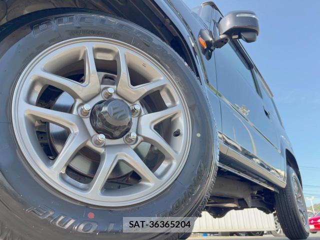 Suzuki JIMNY 2024-10 8218472-12