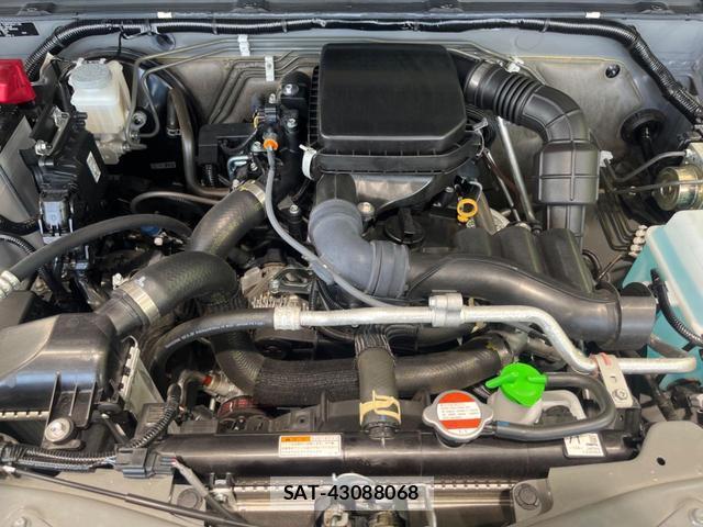 Suzuki JIMNY 2025-02 8219724-17
