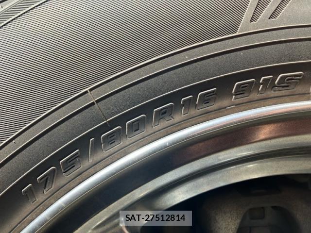 Suzuki JIMNY 2015-01 8219775-13
