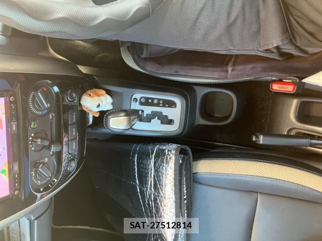 Suzuki JIMNY 2015-01 8219775-15
