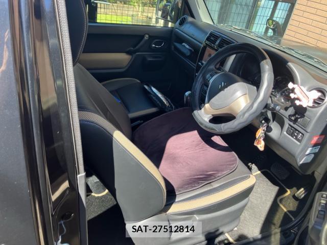 Suzuki JIMNY 2015-01 8219775-18
