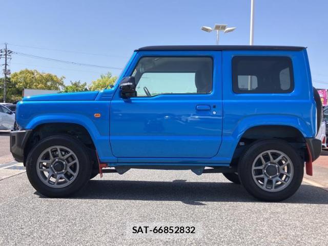 Suzuki JIMNY 2023-10 8220142-1
