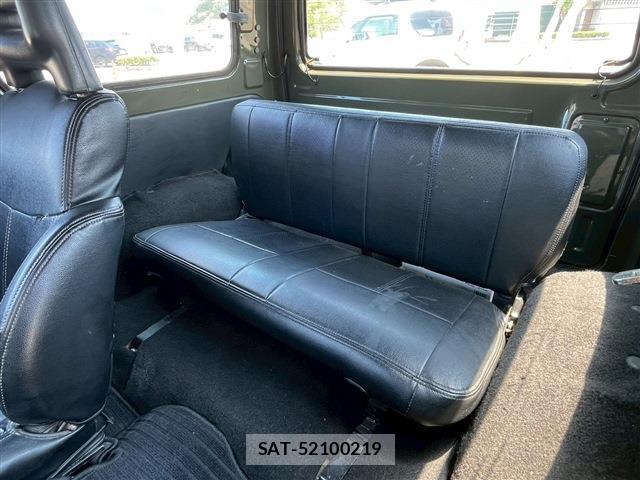Suzuki JIMNY 1992 8220405-13