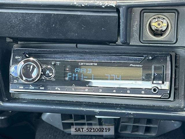 Suzuki JIMNY 1992 8220405-15