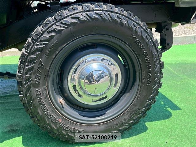 Suzuki JIMNY 1992 8220405-17