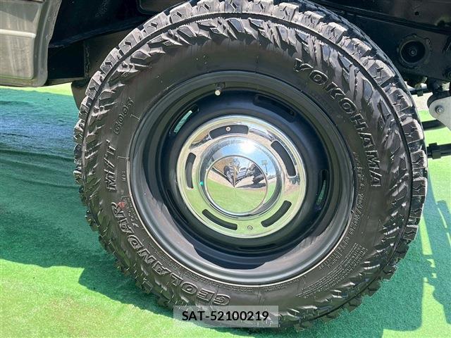 Suzuki JIMNY 1992 8220405-18