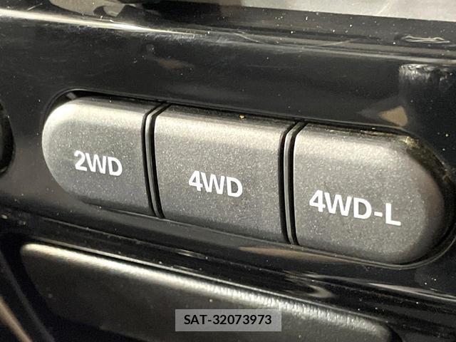 Suzuki JIMNY 2017-10 8220759-5