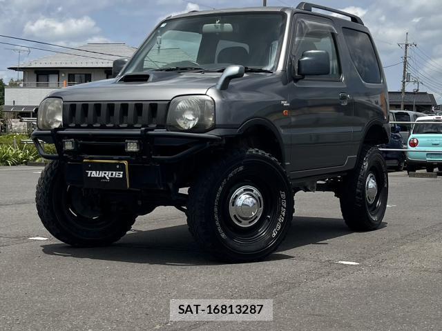 Suzuki JIMNY 2007-04 8221495-2