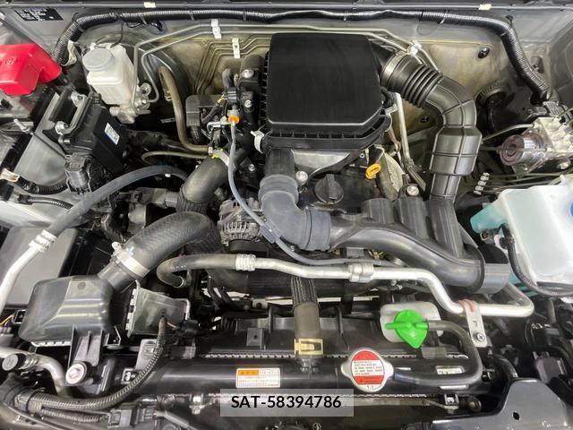 Suzuki JIMNY 2024-08 8221584-17