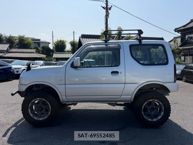 Suzuki JIMNY 2016-01 8221896-10
