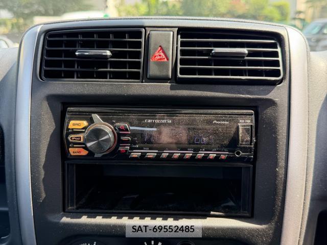 Suzuki JIMNY 2016-01 8221896-4