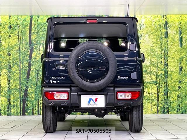 Suzuki JIMNY 2025-09 8222113-14
