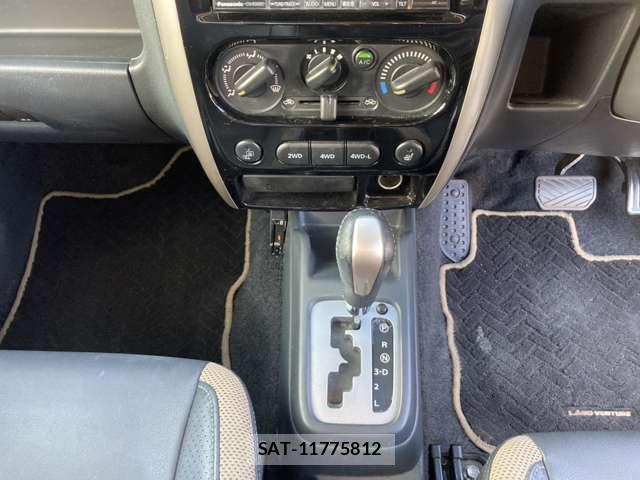 Suzuki JIMNY 2015-07 8222653-18