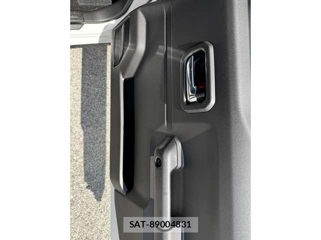 Suzuki JIMNY 2024-05 8223303-11