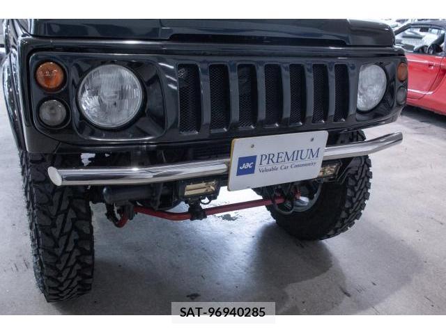 Suzuki JIMNY 1997 8223320-14