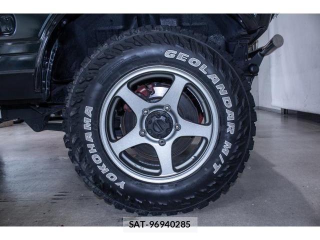 Suzuki JIMNY 1997 8223320-8