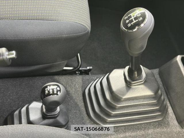 Suzuki JIMNY 2025-02 8225077-13