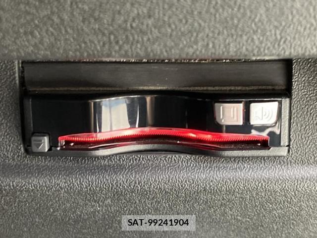 Suzuki JIMNY 2021-04 8225162-17