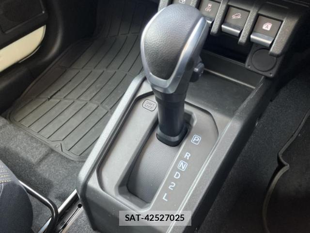 Suzuki JIMNY 2024-05 8225186-11