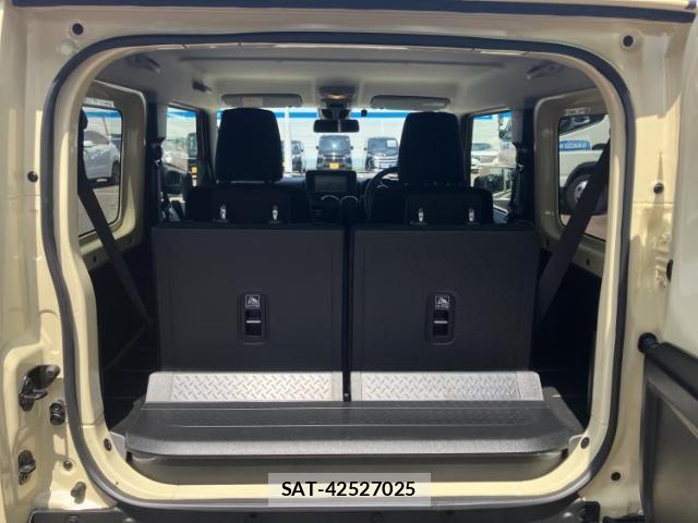 Suzuki JIMNY 2024-05 8225186-7