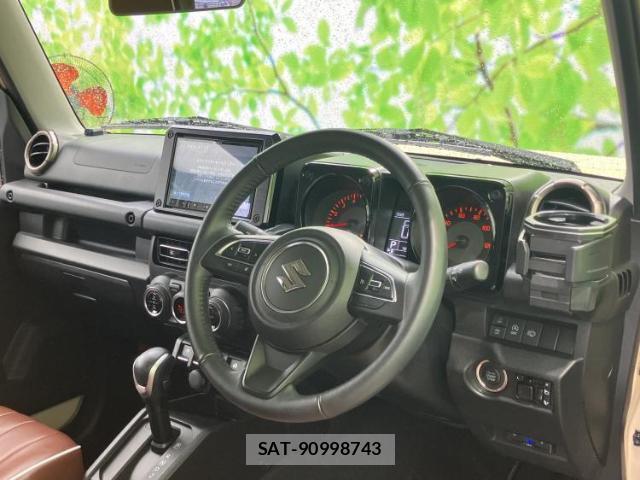 Suzuki JIMNY 2024-03 8225436-3