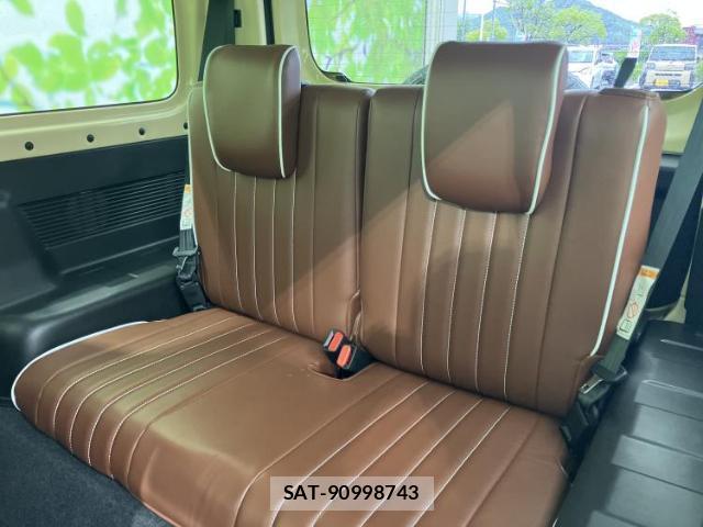 Suzuki JIMNY 2024-03 8225436-6